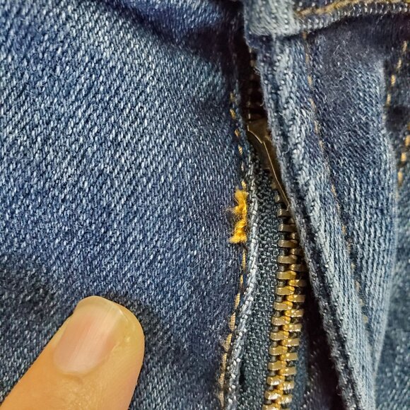 Risen Jeans Womens Jeans Size 15/32 Blue Distressed Flare Frayed Hem Stretch - Picture 10 of 11